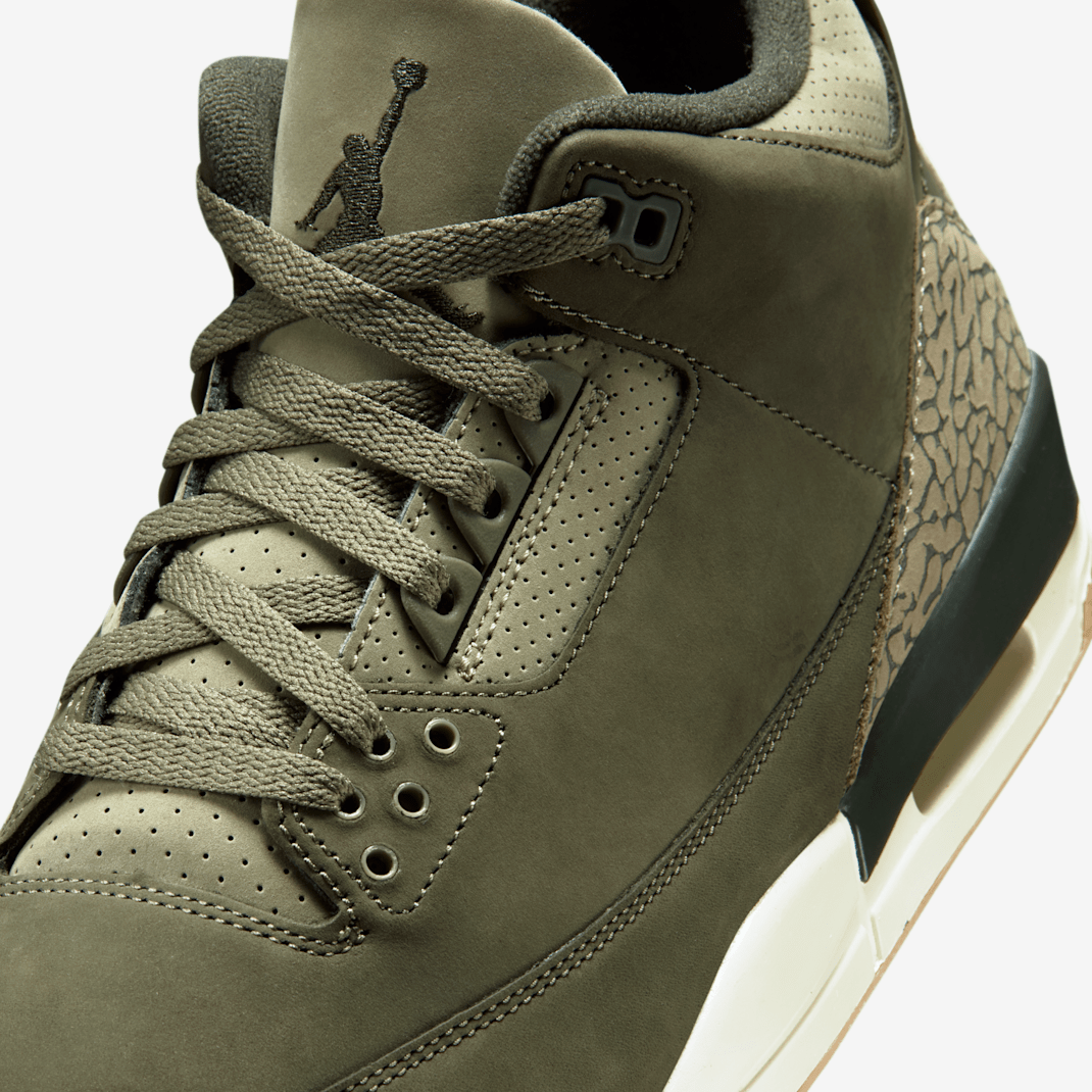 Air Jordan 3 Retro "Medium Olive" - Image 8