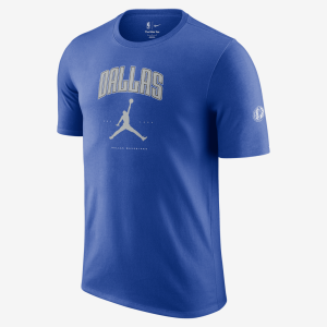 Dallas Mavericks Essential