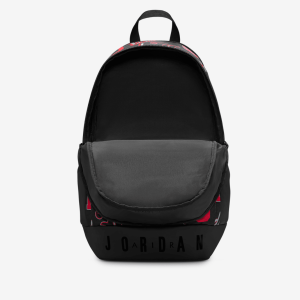 ESSENTIALSBACKPACK-15.png 106401