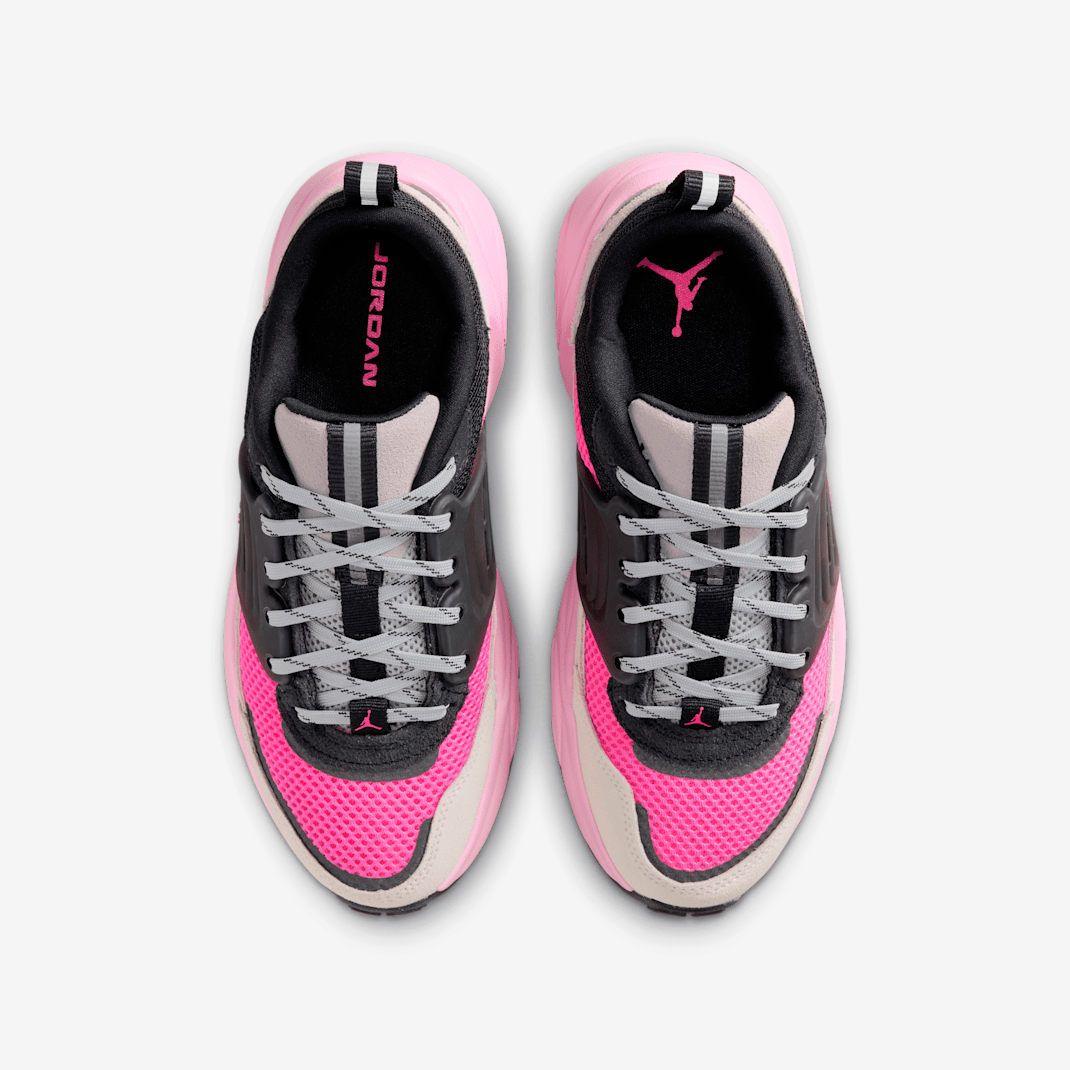 Jordan Trunner O/S - Image 24