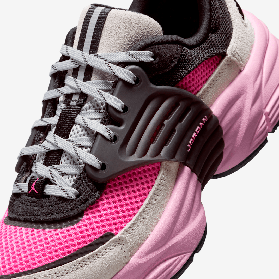 Jordan Trunner O/S - Image 27