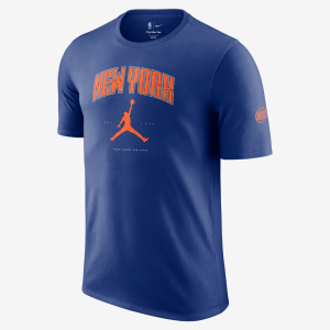 New York Knicks Essential