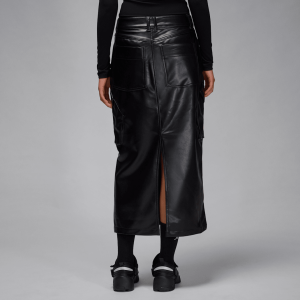 WJFLTCHISKIRTFXLTHR2-1.png 118958