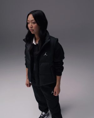 WMNSAIRJORDAN1MID-3.jpg 18827