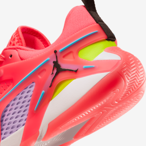 WMNSJORDANHEIRSERIES-9.png 127622